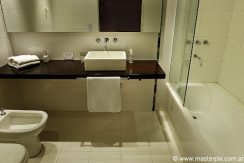 guests-bathroom