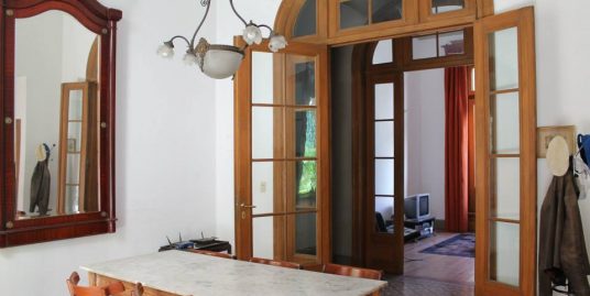 3 bedroom house in one of San Telmo`s nicest Pasages.